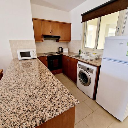 C5 Vanessa Poolside Apartment Peja Zewnętrze zdjęcie